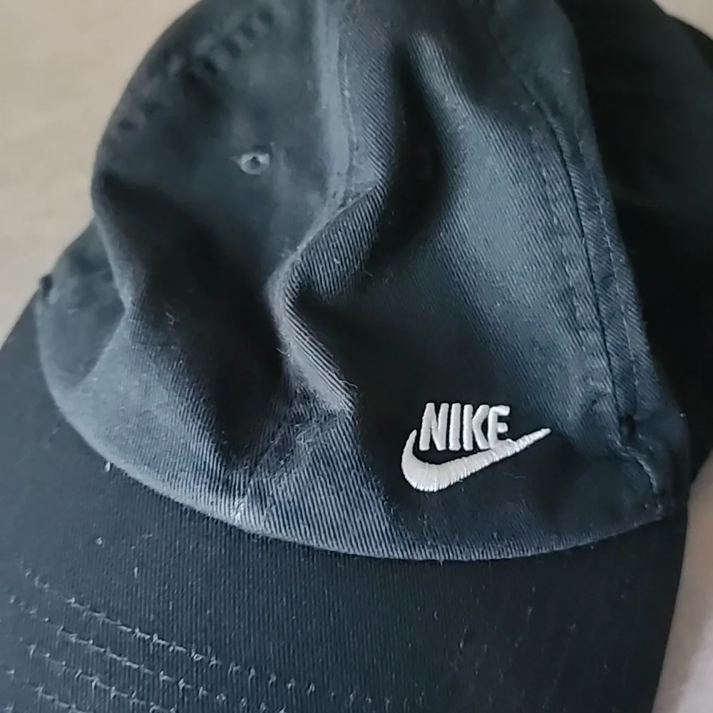 NIKE Black Baseball Hat